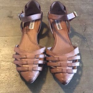 Steve Madden woven flats